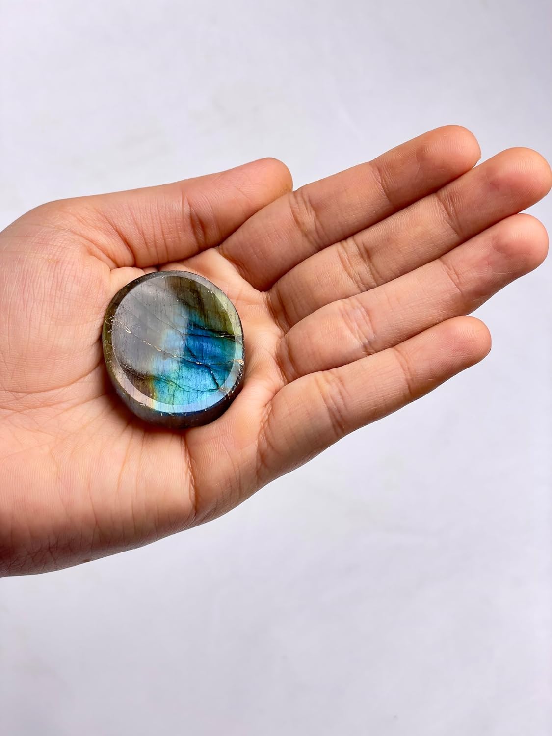 Natural Polished Thumb Palm Crystal for Meditation, Labradorite Worry Stone for Stress Relief, Anxiety Support & Pocket Reiki Healing