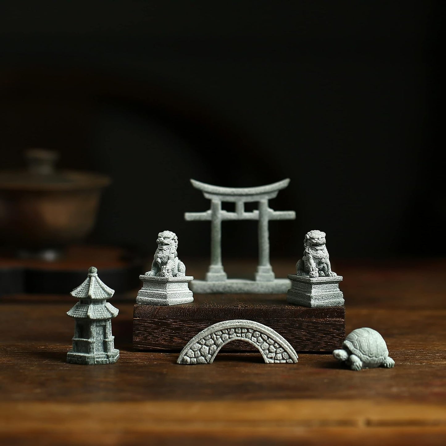 6 PCS Mini Zen Garden Accessories, Miniature Garden Bridge Foo Dogs Torii Gate Sandstone Figurines Meditation Zen Decor Japanese Fish Tank Terrarium Bonsai Decorations (Art Deco)