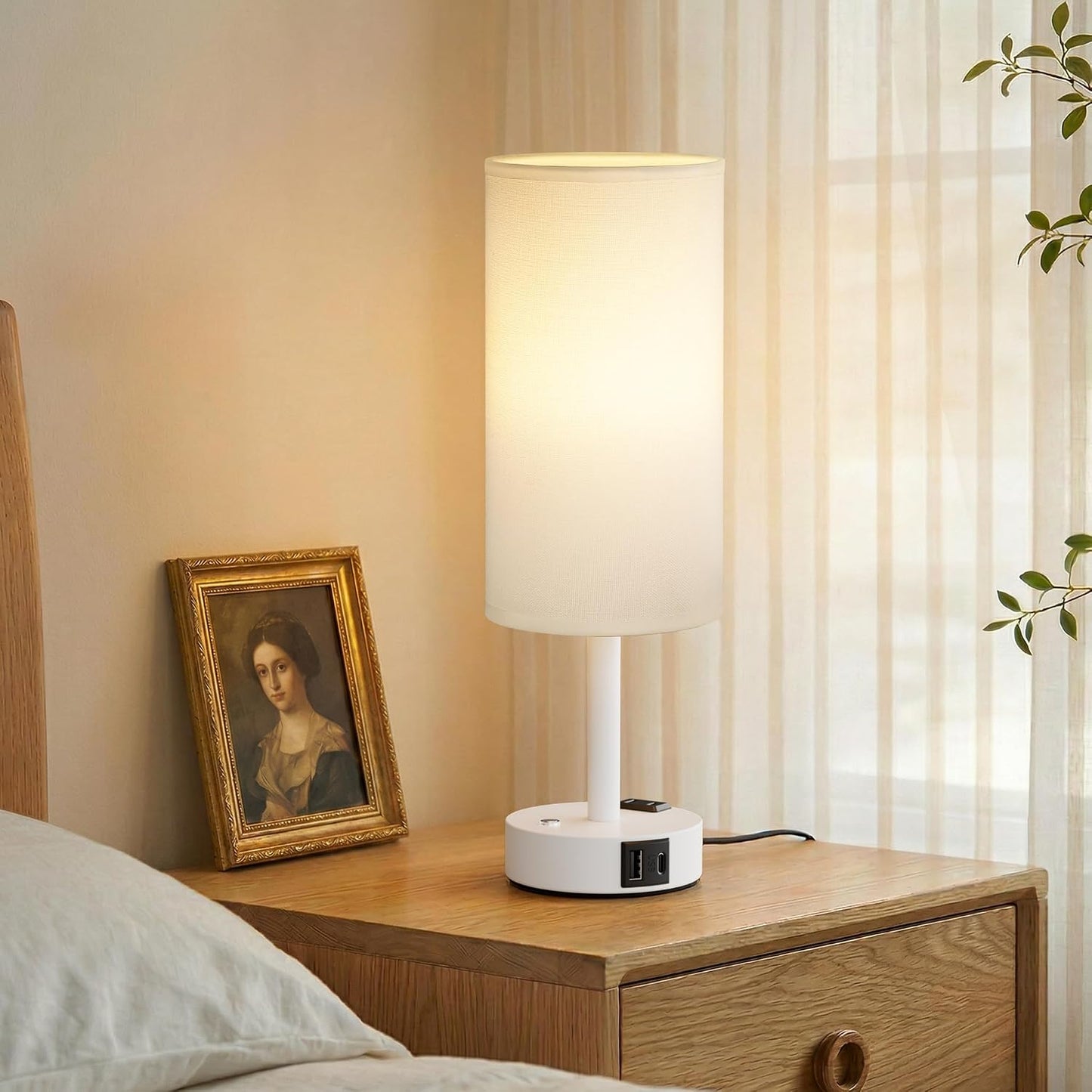 Touch Bedside Table Lamp with Memory - Stepless Dimmable Lamp for Bedroom, Small Nightstand Lamp with Dual USB Charging Ports and AC Outlet, Wood Night Light, Desk Lamp for Nursery, Living Room, Dorm
