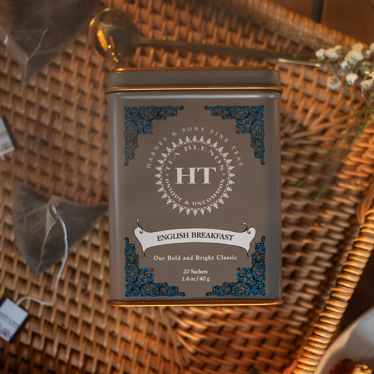 Harney & Sons HT English Breakfast Black Tea, 20 Sachets in Tin