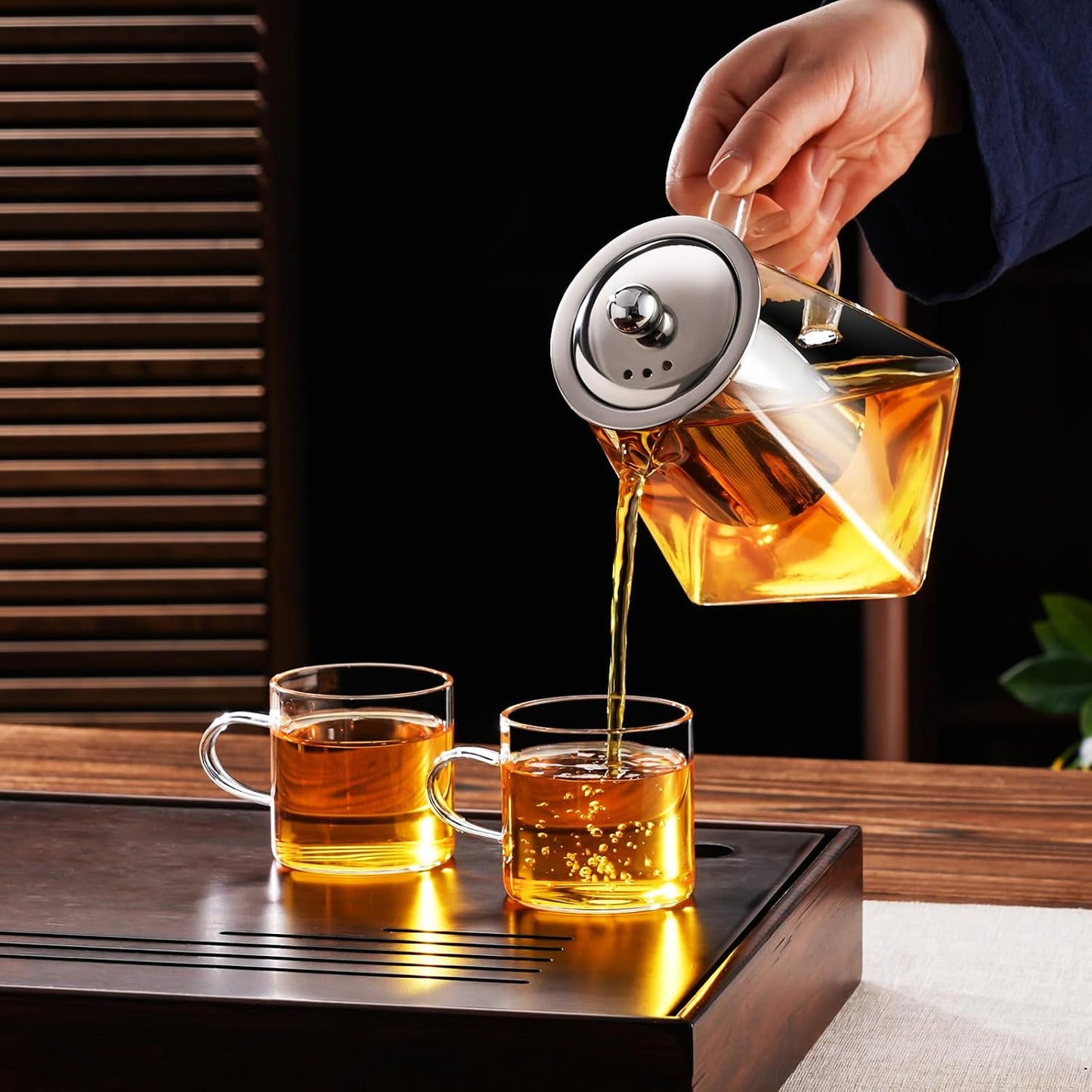 PARACITY Glass Teapot Stovetop 18.6 OZ, Borosilicate Clear Tea Kettle with Removable 18/8 Stainless Steel Infuser, Teapot Blooming and Loose Leaf Tea Maker Tea Brewer for Camping, Travel (550ML)