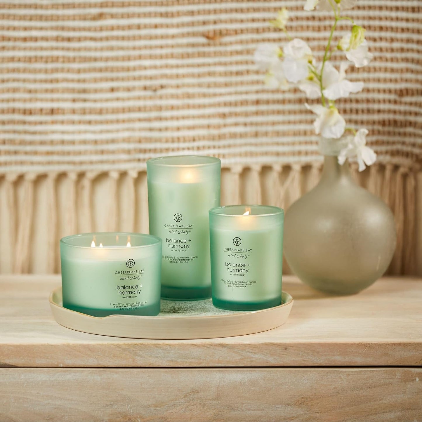 Chesapeake Bay Candle Scented Candle Serenity + Calm (Lavender Thyme) Coffee Table Home Décor