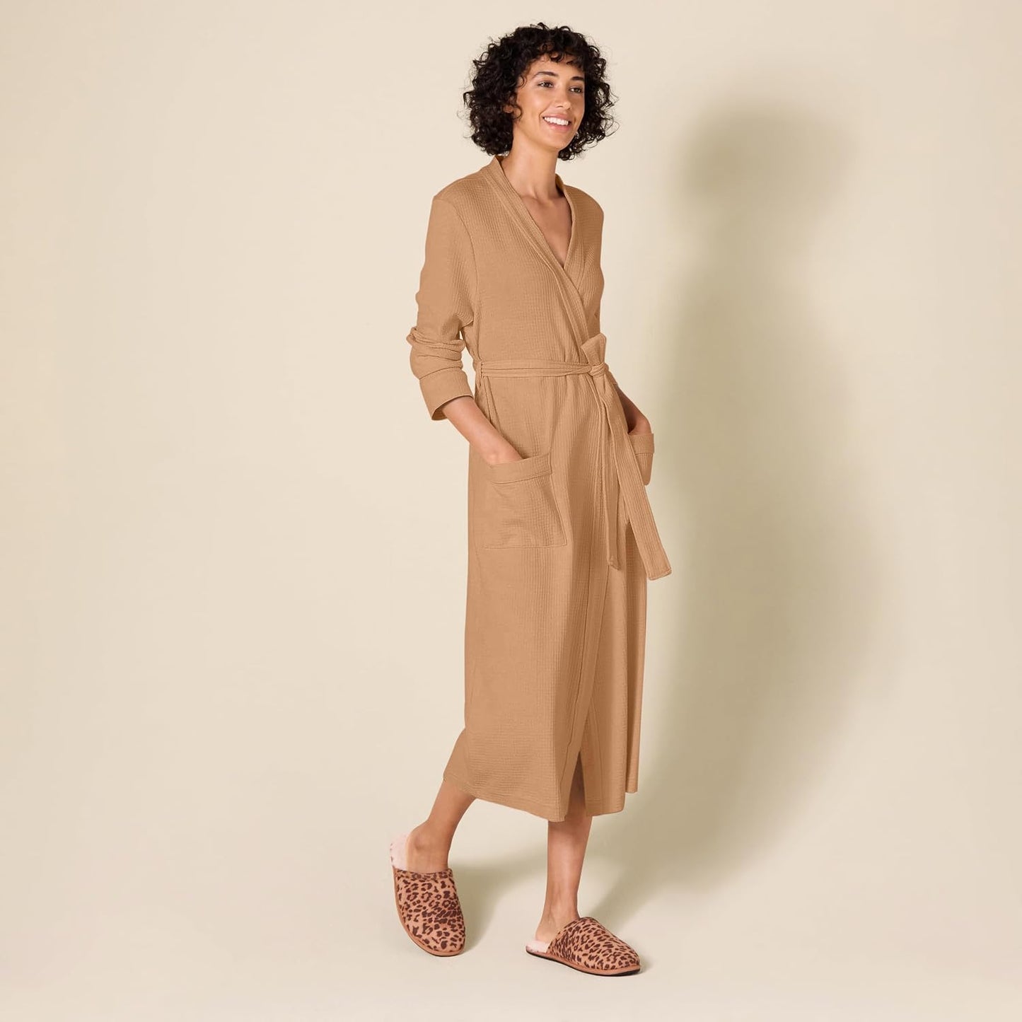 Amazon Essentials Women's Lightweight Waffle Full-Length Bath Robe (Available in Plus Size)