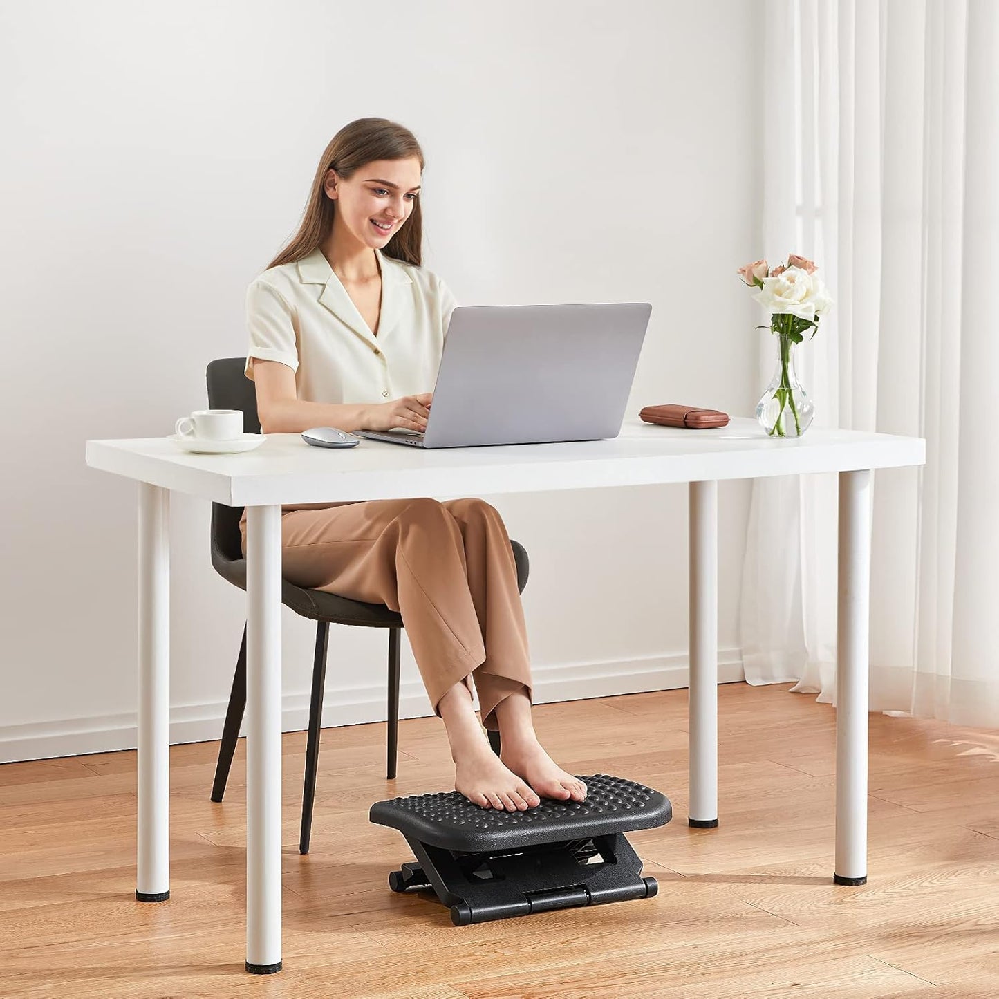 HUANUO Adjustable Desk Footrest, Foot Rest for Under Desk at Work with Massage, Adjustable Foot Stool with 3 Height Position & 30 Degree Tilt Angle Adjustment for Home, Office, White