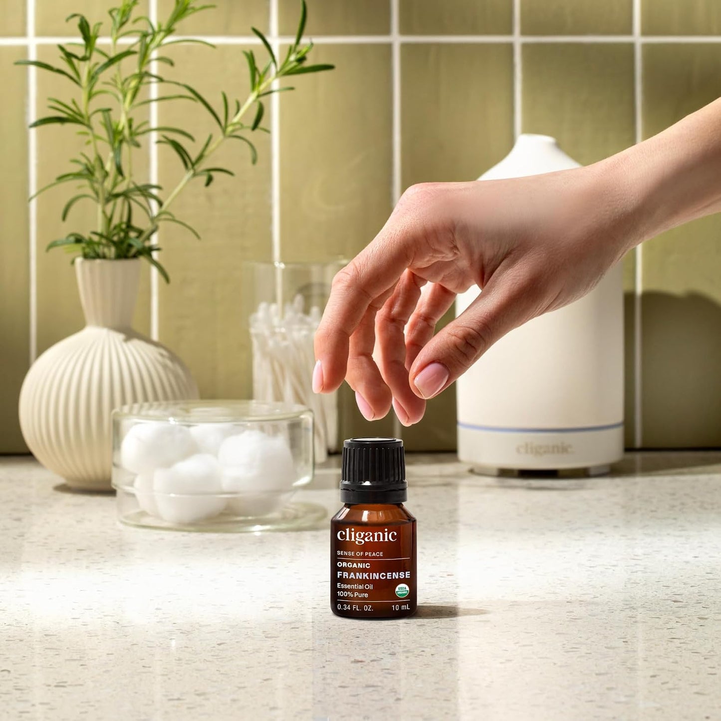 Cliganic Organic Lavender Essential Oil - 100% Pure Natural Undiluted, for Aromatherapy Diffuser | Non-GMO Verified - Colors A