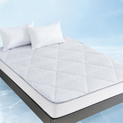 YOUR MOON Cooling Mattress Pad Queen Size for Hot Sleepers, Soft Breathable Noiseless Bed Pad Mattress Cover, Quilted Fitted Pillow Top Mattress Cover with 8"-16" Deep Pocket (Blue White, 60x80)