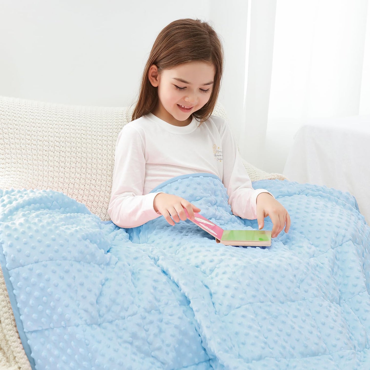 Kivik 2 lbs Weighted Lap Pad, Ultra Soft Minky Dotted Heavy Blankets Throw for Better Study Relaxing & Sleeping, Machine Washable, 20 x 30 Inches, Purple