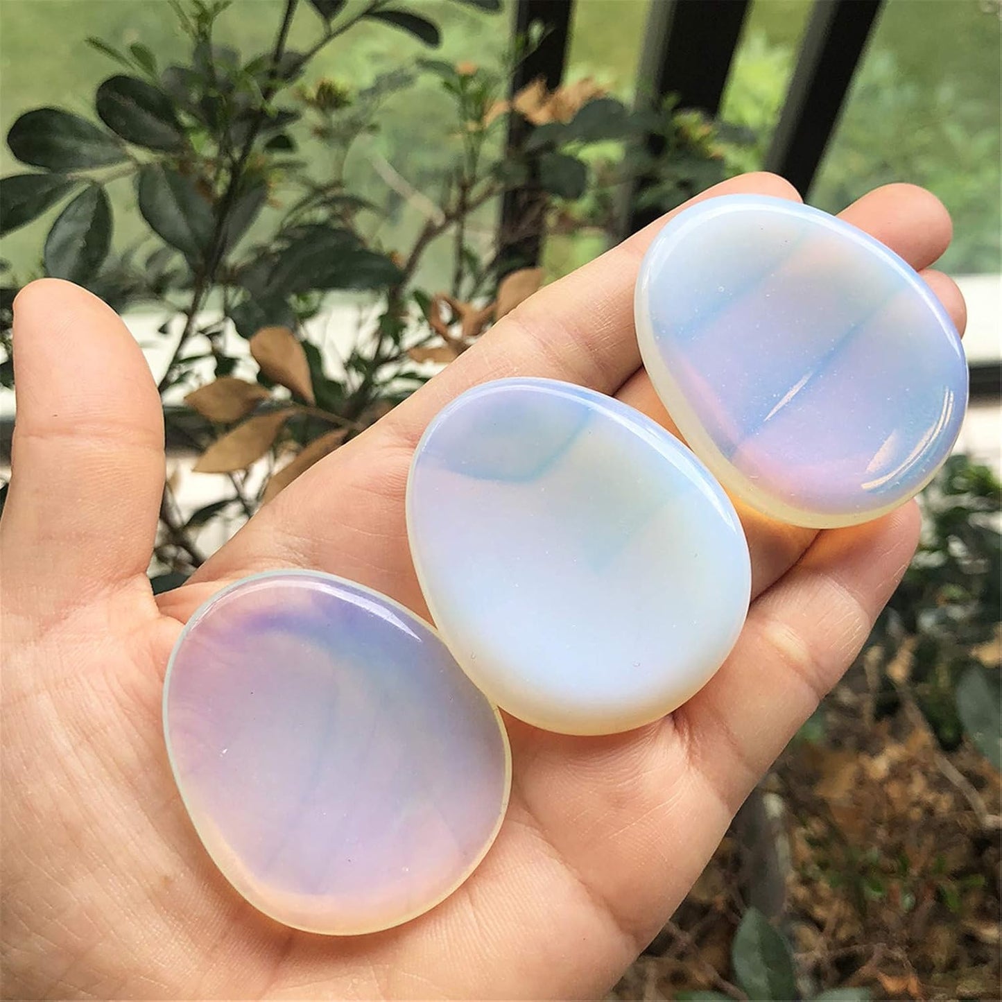 Fekuar Natural Moonstone Crystal Thumb Worry Stone, Hand Carved Healing Crystal Teardrop Pocket Worry Stones for Anxiety Stress Relief Meditation