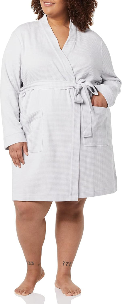 Amazon Essentials Women's Lightweight Cotton Waffle Mid-Length Bathrobe (Available in Plus Size)