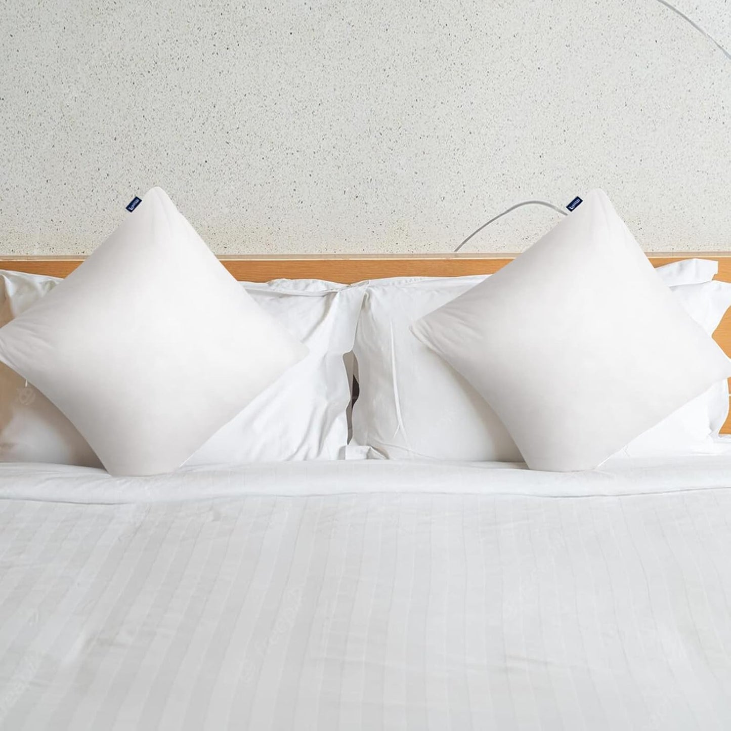 Waterproof Pillow Case Protector with Zipper 4 Pack Standard Size 20 x 26 inch White Pillow Protectors Feather Proof Pillow Covers Encasement Pillow Case