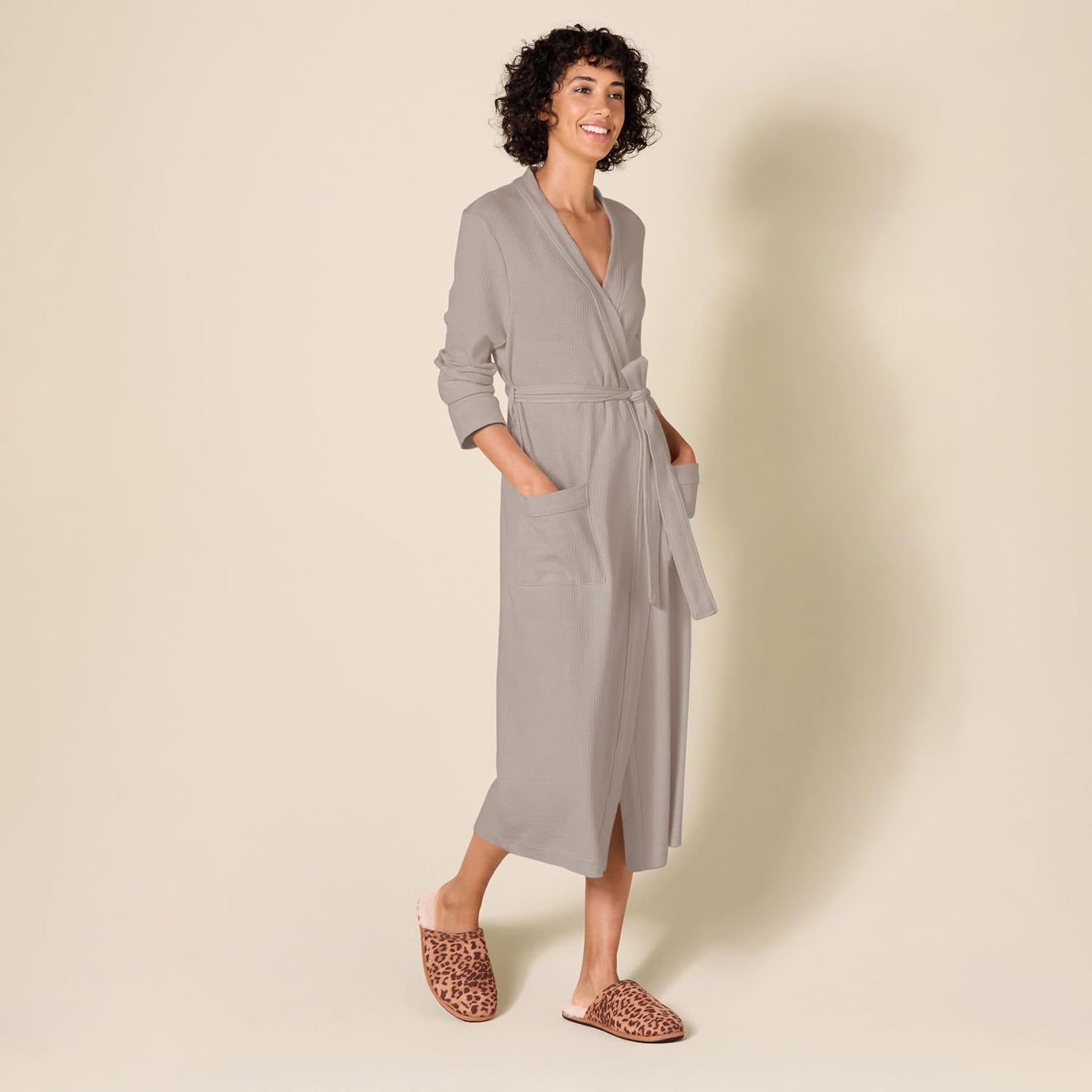 Amazon Essentials Women's Lightweight Waffle Full-Length Bath Robe (Available in Plus Size)