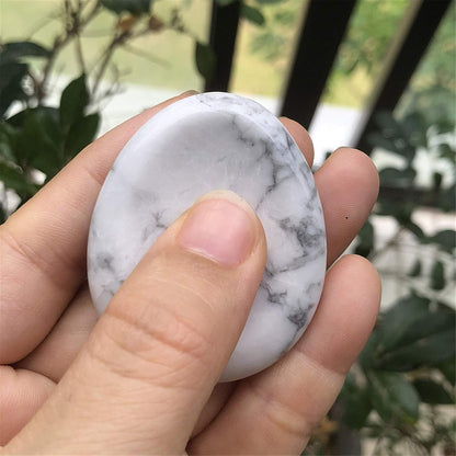 Fekuar Natural Moonstone Crystal Thumb Worry Stone, Hand Carved Healing Crystal Teardrop Pocket Worry Stones for Anxiety Stress Relief Meditation