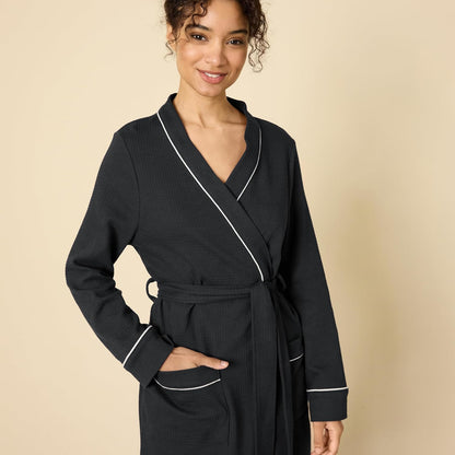 Amazon Essentials Women's Lightweight Waffle Full-Length Bath Robe (Available in Plus Size)