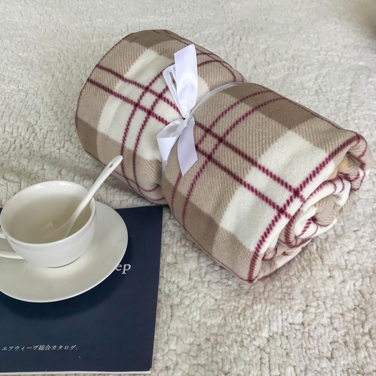 forestfish Fleece Wearable Blanket, Plaid Lap Blanket Comfy Poncho Throw with Buttons for Bed Sofa Office, Grey-White