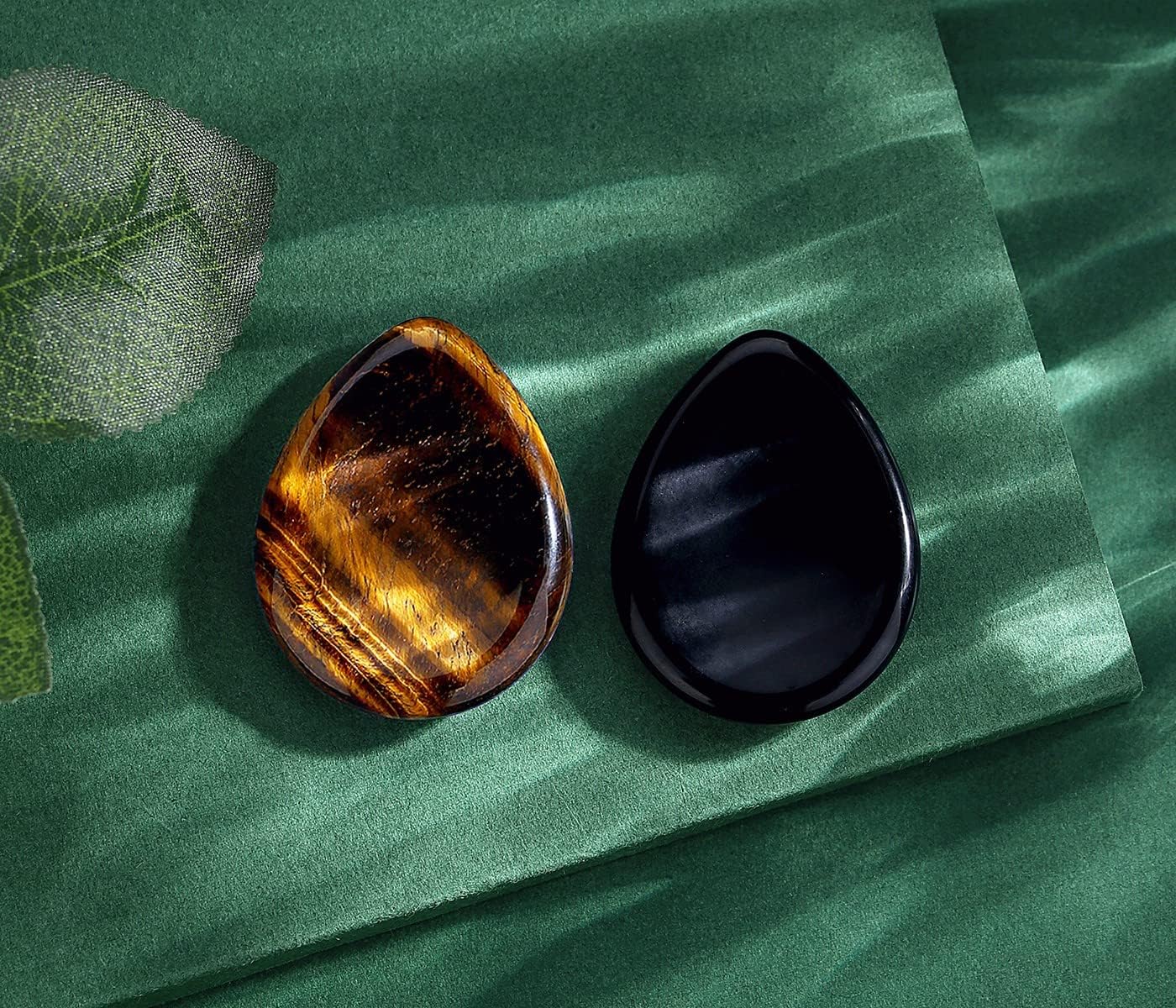 2PCS Worry Stone for Anxiety Tigers Eye Amethyst Healing Crystals Hand Thumb Stones Pocket Gemstones Meditation Accessories Oval Crystal Natural Relax Palm Stone Anxiety Relief Items Stocking Stuffers