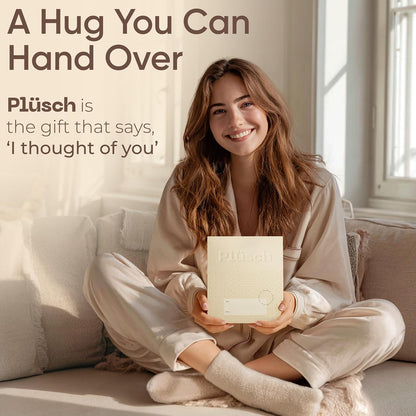 Plüsch Gift for Women – Ultra-Soft Cozy Cloud Socks in Kraft Envelope – Thoughtful Self-Care, Unique Birthday Gifts for Women