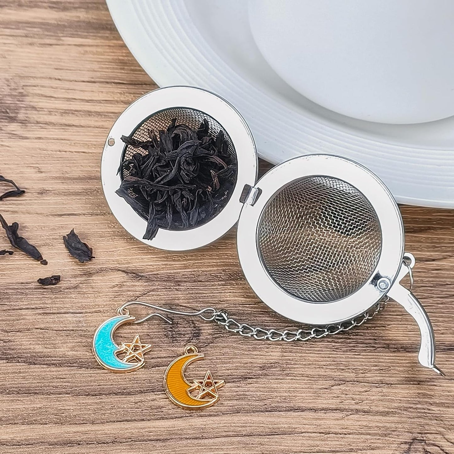 Stainless Steel Mesh Tea Infuser, 2.1 inch Tea Ball with Honey Bee Pendant Tea Strainer Tea Diffuser Tea Steeper for Filtering Tea,Tea Infusers for Loose Tea (Bee, 2PC)