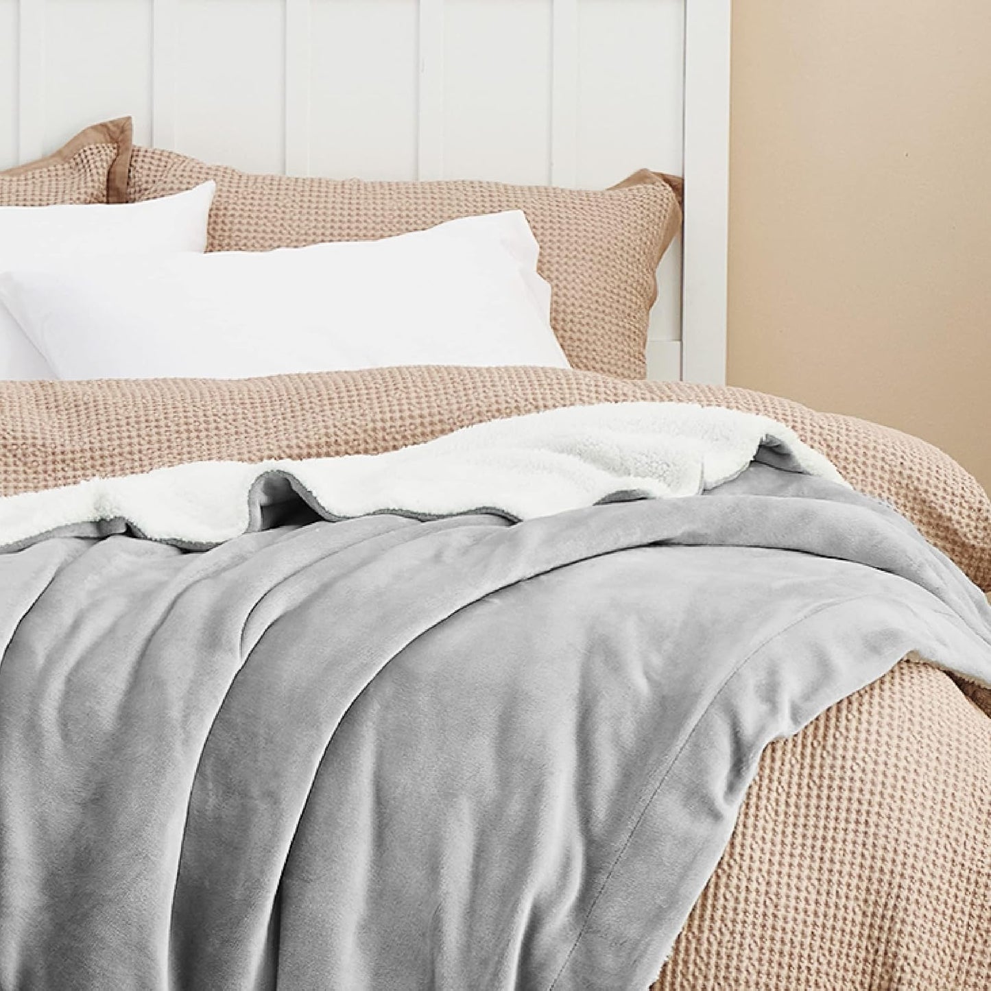 Bedsure GentleSoft Sherpa Fleece Throw Blanket for Couch, Non-Heated, Thick & Warm Cozy Blanket for Winter, Soft Fuzzy Plush Throw Gifts for Women and Men, Grey, 50x60 Inches