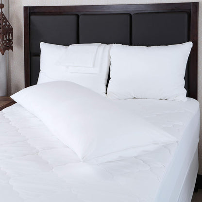CirclesHome Pillow Protectors 4 Pack Standard Zippered - 100% Cotton Breathable Pillowcases - Protects Pillows from Dirt, Dust and Debri (Standard - Set of 4 - 20x26)