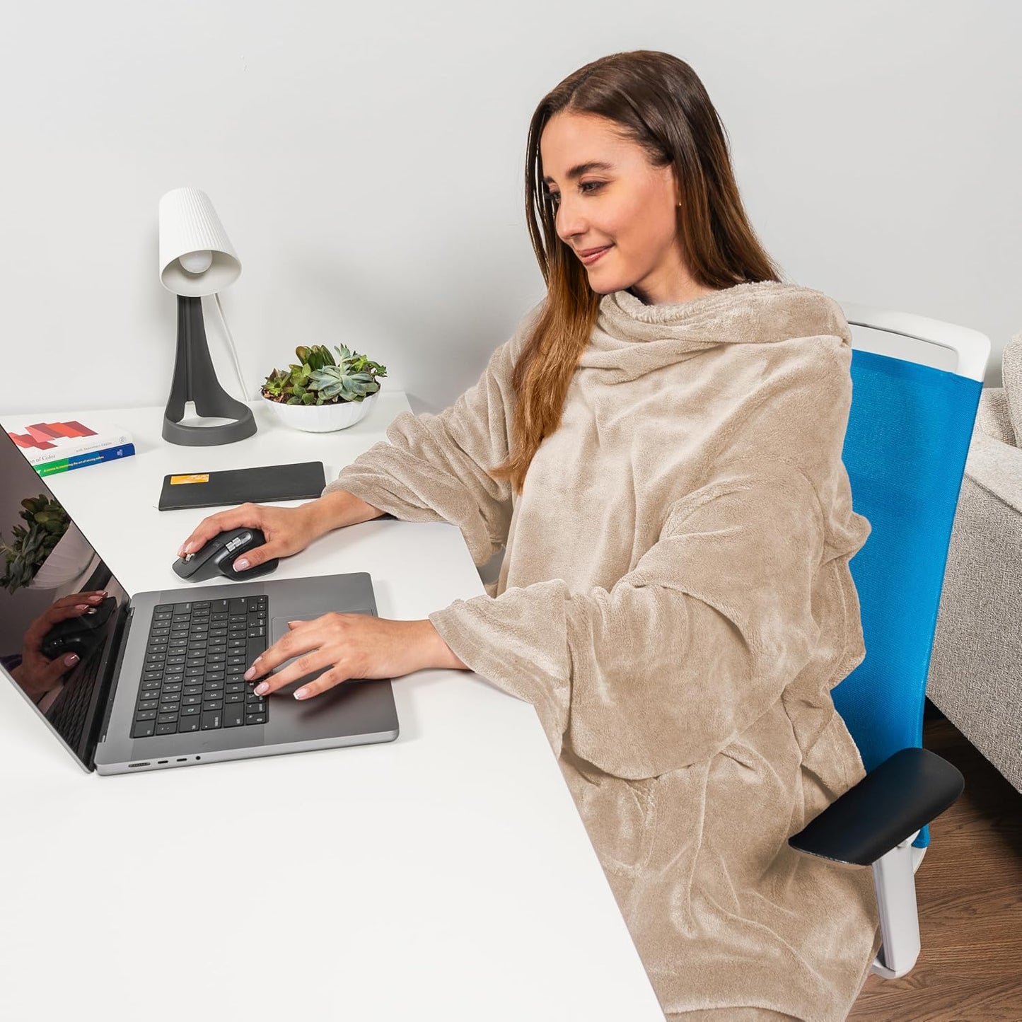 PAVILIA Wearable Blanket with Sleeves for Adult Women Men, Cozy Fleece Warm Wrap Throw with Arms, Gifts for Christmas, Wife