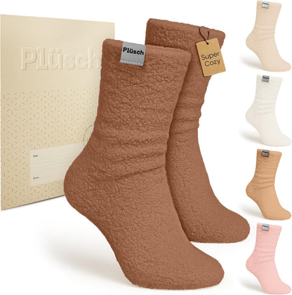Plüsch Gift for Women – Ultra-Soft Cozy Cloud Socks in Kraft Envelope – Thoughtful Self-Care, Unique Birthday Gifts for Women