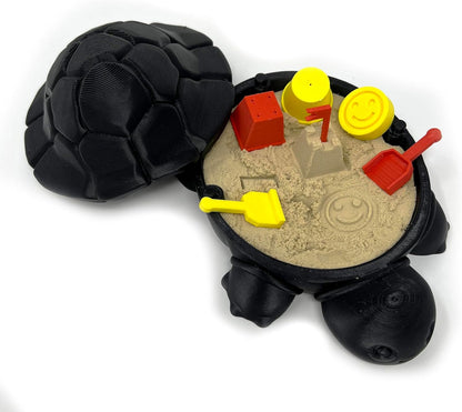 Munnygrubbbers - Mini Desktop Turtle Sand Box - 6 x 6 in - Stress Relief - Made in USA - Includes Moldable Play Sand and Mini Tool - Novelty Gift - Desktop Decor - Zen Garden - (Green)