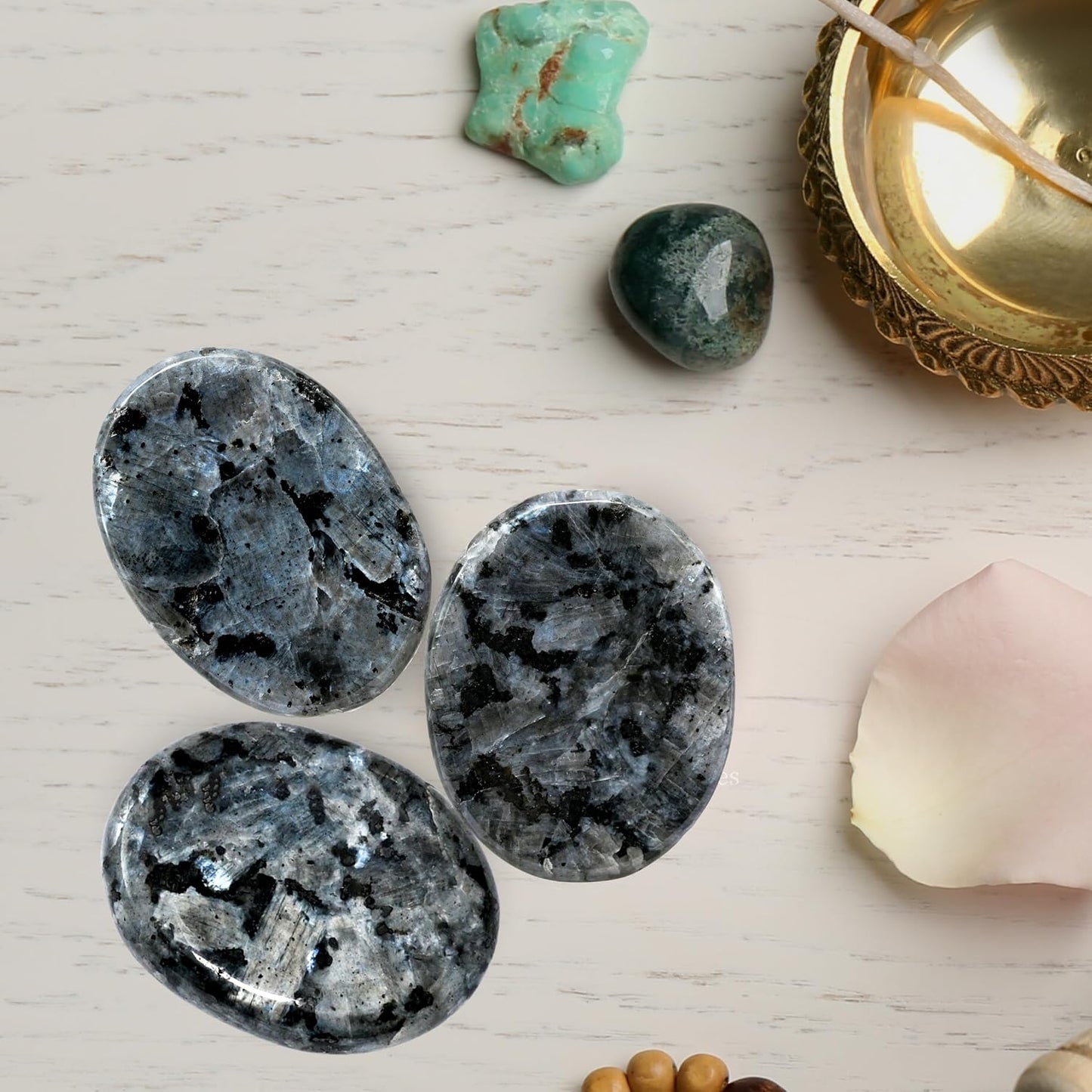 Amazing Gemstone Labradorite Thumb Worry Stone, Anxiety Stone, Healing Crystals - Piedra Crystal Fidget for Gift, Meditation, Calming, Relaxation, Stress Relief - Colors B