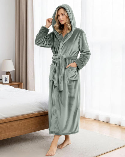 NY Threads Premium Womens Robe with Hood, Plush Fleece Long Bath Robe for Women, Fluffy Soft Women's Bathrobe
