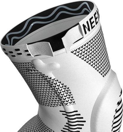 NEENCA Professional Knee Brace for Pain Relief, Medical Knee Support with Patella Pad & Side Stabilizers, Compression Knee Sleeve for Meniscus Tear, ACL, Joint Pain, Runner, Workout (Black, Medium)