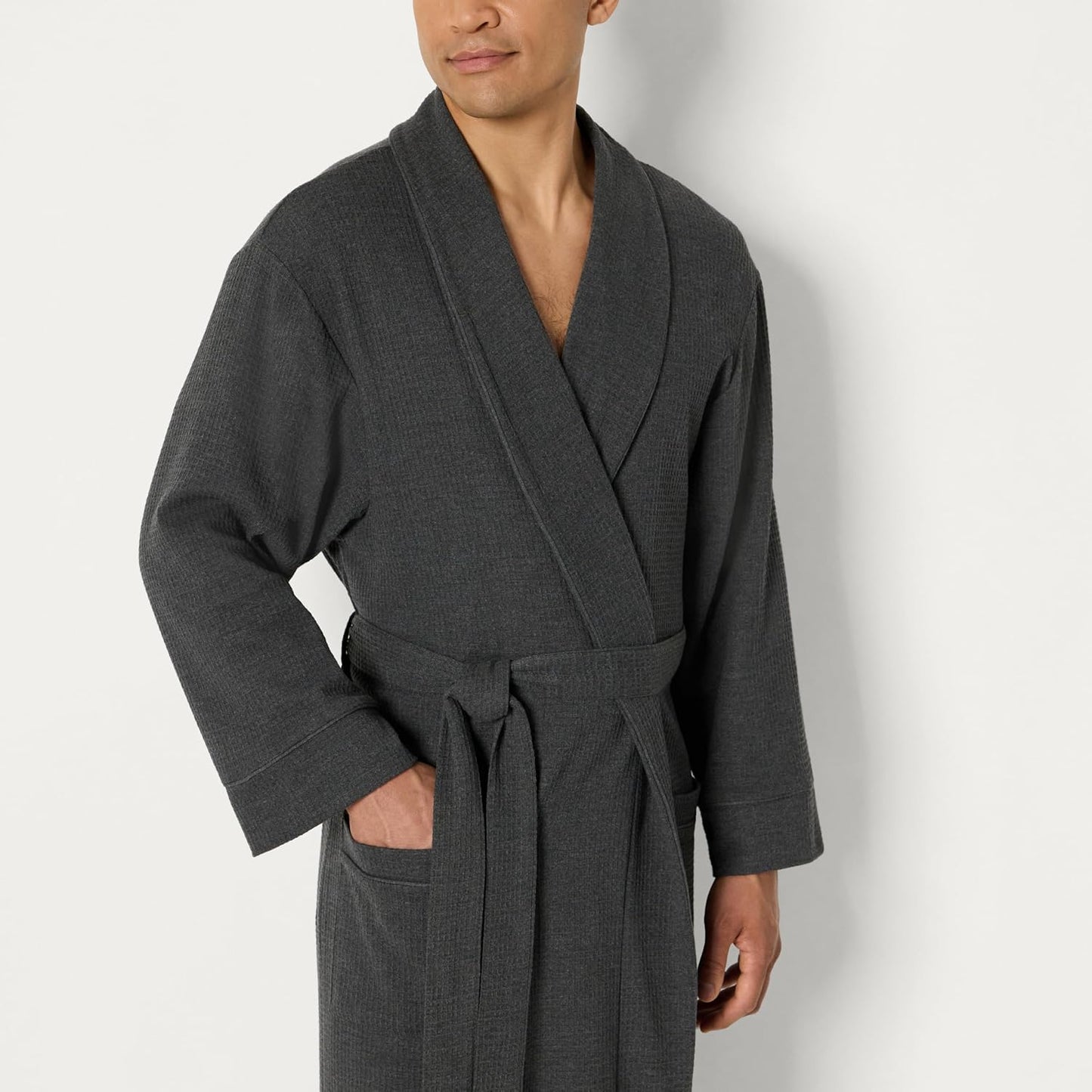 Amazon Essentials Men's Lightweight Cotton Waffle Bath Robe, Mid-Length Loungewear (Available in Big & Tall)