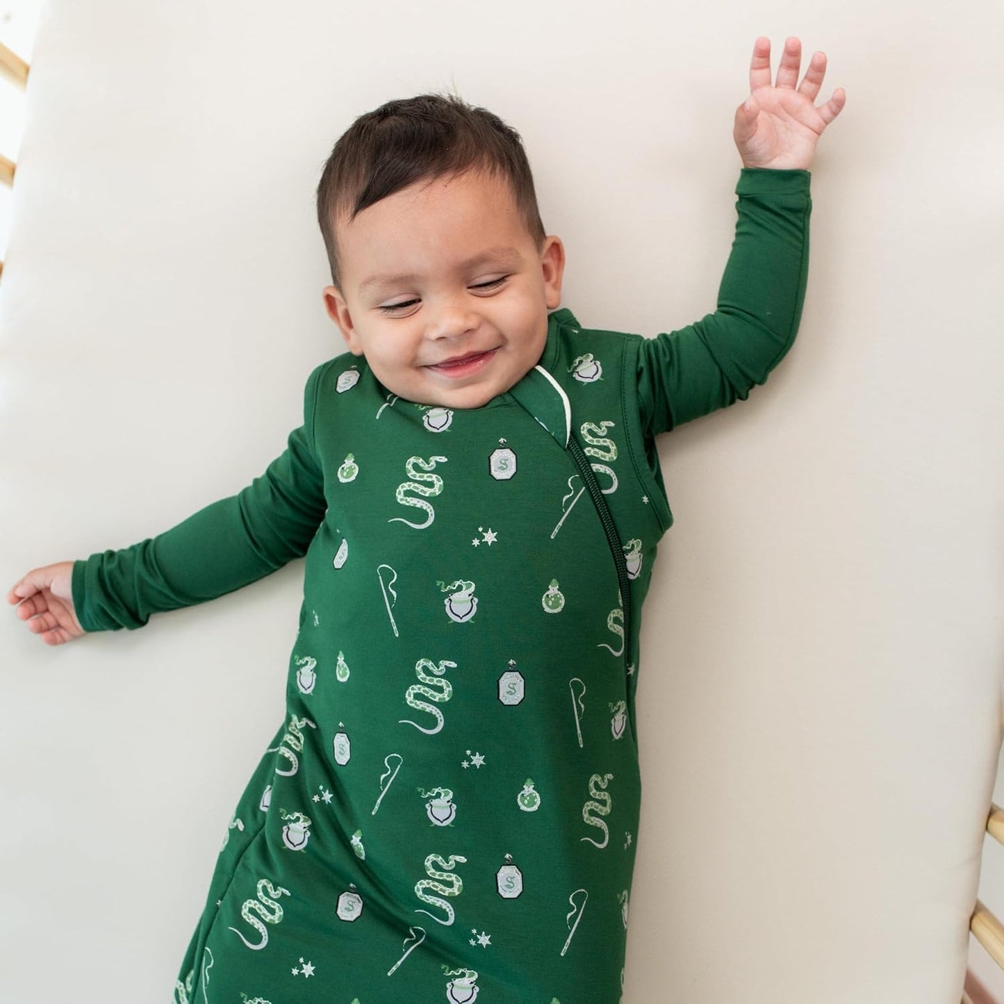 KYTE BABY Sleep Bag 1.0 TOG, Rayon Made From Bamboo Wearable Blanket, Dual Zipper For Infants And Toddlers Nursery Essentials