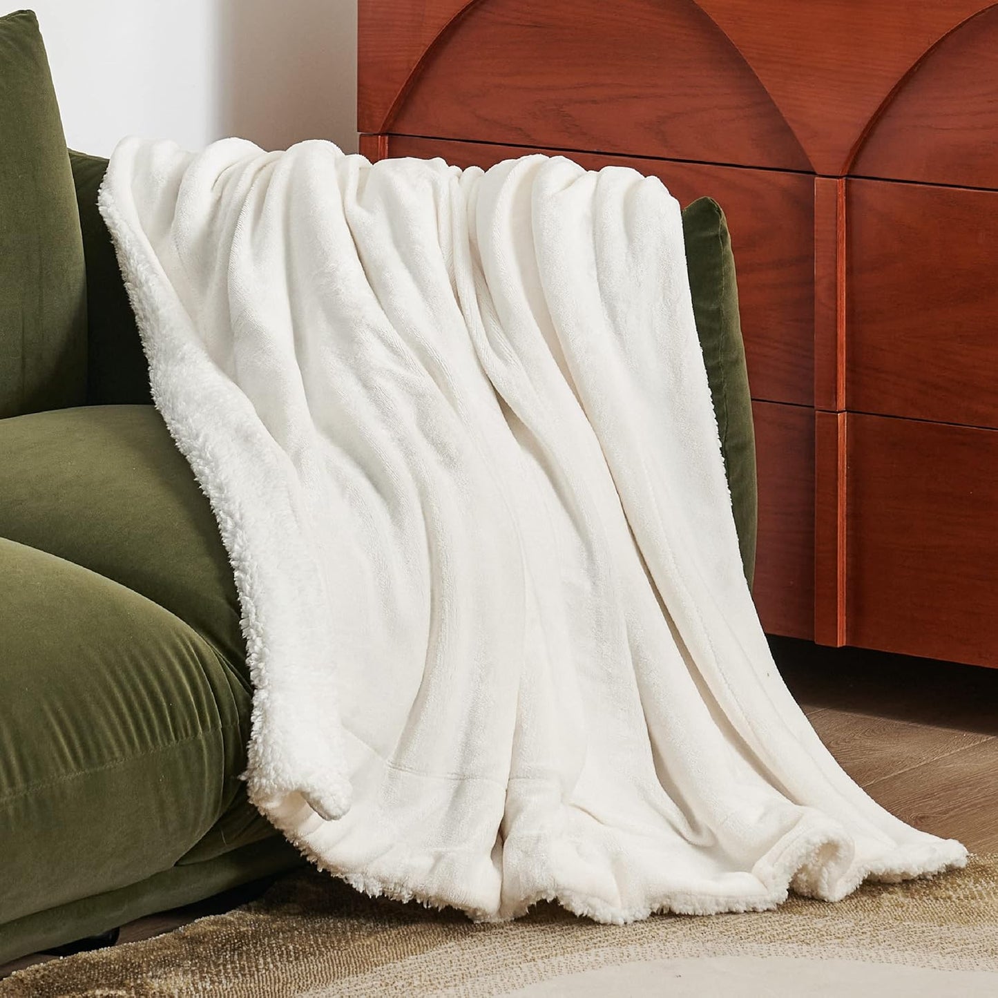 Bedsure GentleSoft Sherpa Fleece Throw Blanket for Couch, Non-Heated, Thick & Warm Cozy Blanket for Winter, Soft Fuzzy Plush Throw Gifts for Women and Men, Grey, 50x60 Inches