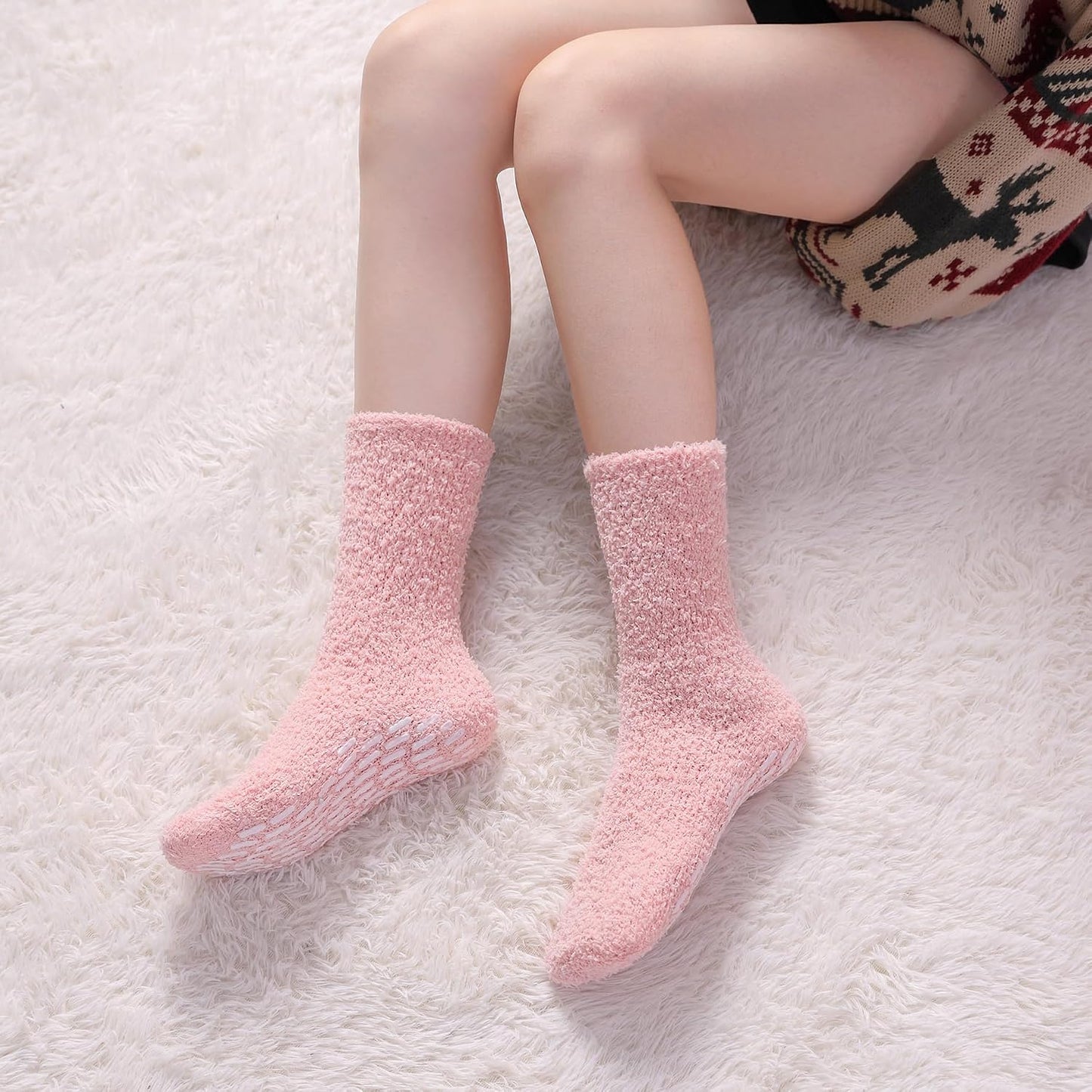 LINEMIN Non-Slip Fuzzy Socks for Women - Cozy Hospital Soft Fluffy Socks With Grips - Winter Warm Slipper