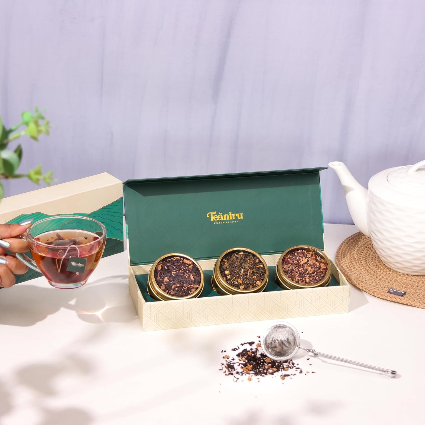 Teaniru, Grandeur Tea Collection | 3 Loose Leaf Tea Sampler | Variety Pack Assortment of Green, Herbal & Black Tea | Gluten Free & Sugar Free | Gift Set for Men & Women | Thanks Giving