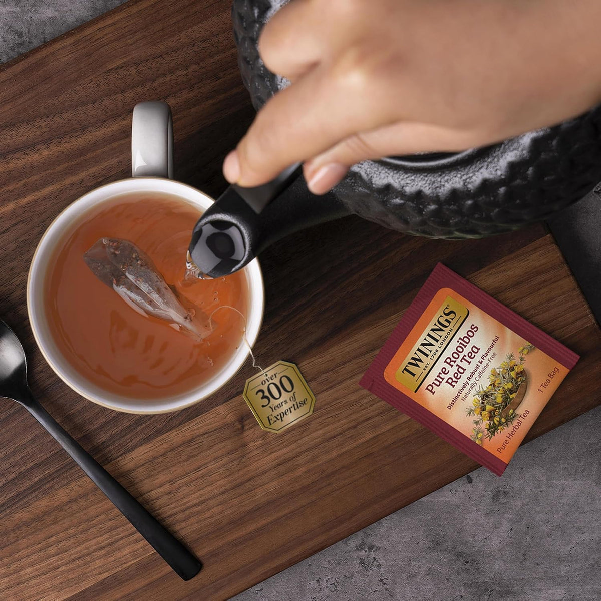 Twinings Tea Bag Sampler, Assortment Variety Pack (20 Count), 20 Unique Flavours for Tea Lovers: Women, Men, Couples, Family, Friends, Coworkers
