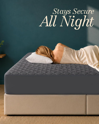 Quilted Fitted Mattress Pad, Queen Mattress Protector Topper with Deep Pocket Stretches up to 16 Inches, Machine Washable Mattress Cover by Utopia Bedding (White)