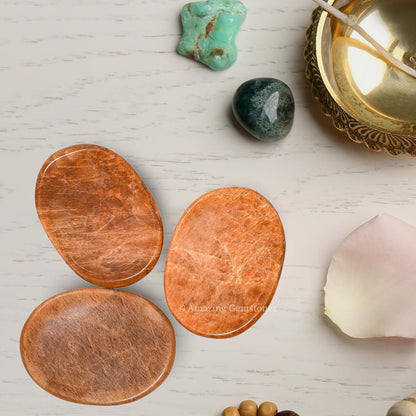 Amazing Gemstone Labradorite Thumb Worry Stone, Anxiety Stone, Healing Crystals - Piedra Crystal Fidget for Gift, Meditation, Calming, Relaxation, Stress Relief - Colors A
