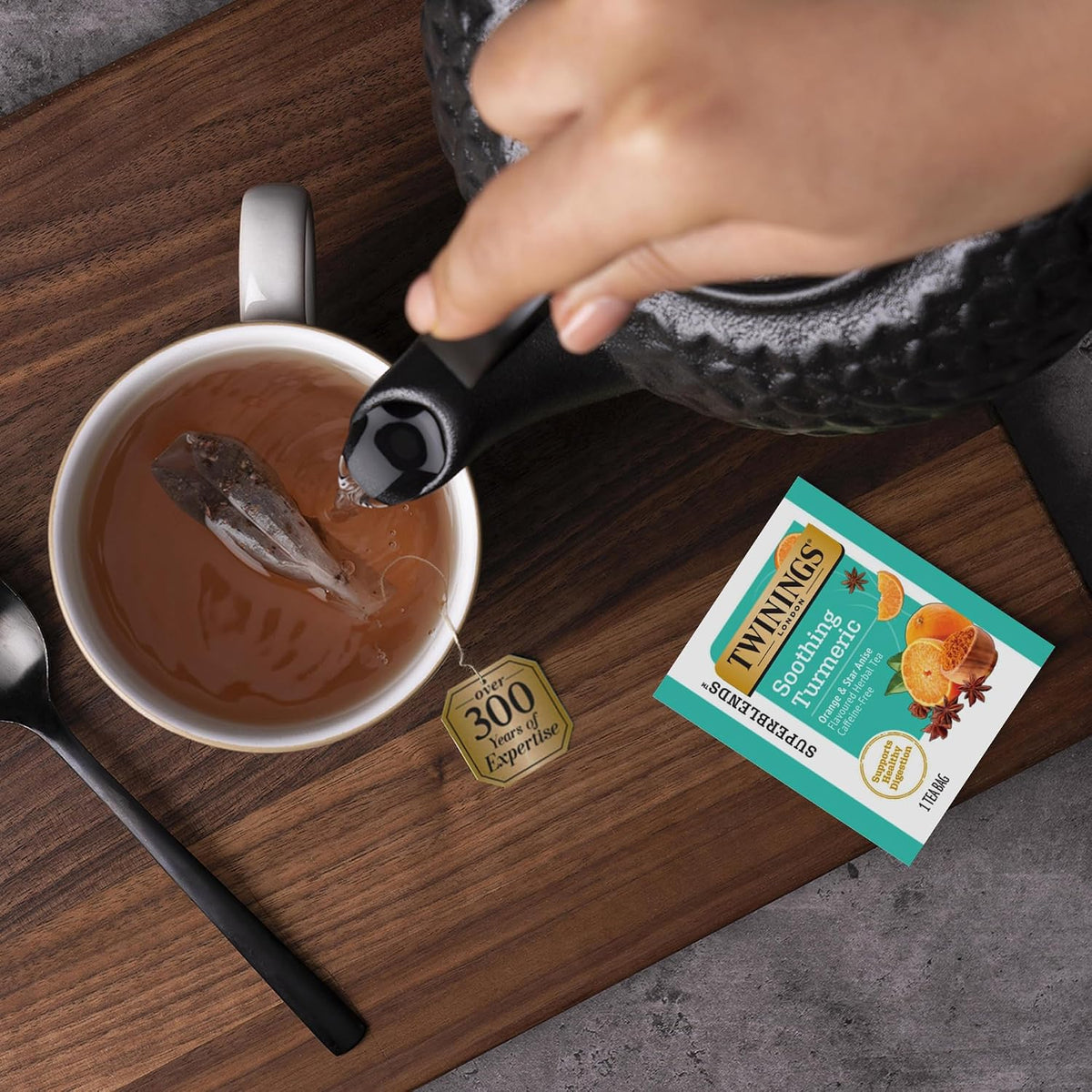 Twinings Wellness and Green Tea Bag Sampler, Assortment Variety Pack (16 Count) 8 Different Flavours for Tea Lovers: Her, Him, Women, Men, Couples, Family, Friends, Coworkers