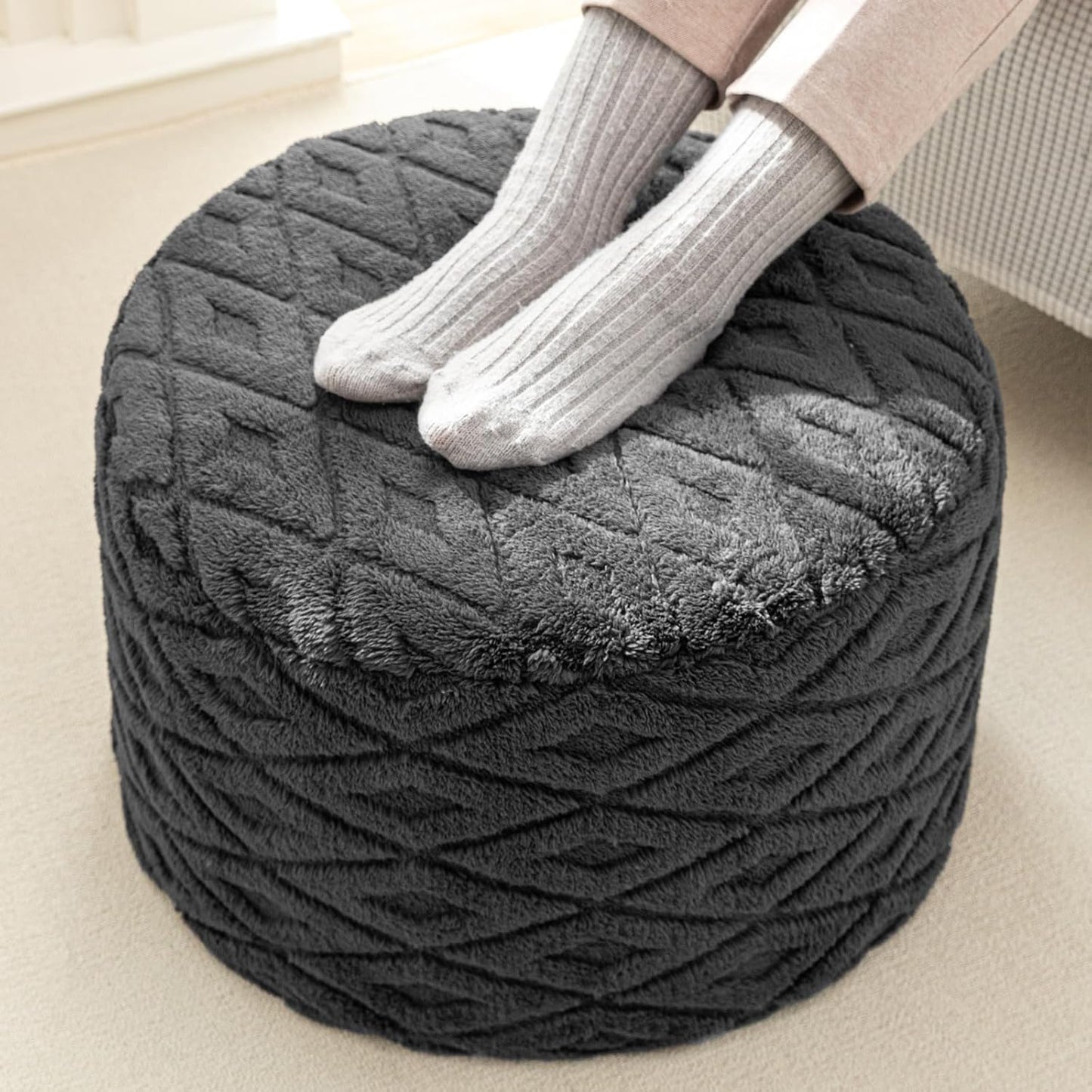 Round Pouf Ottoman 20 x 20 x 14 Inches Boho Poof Home Decor Floor Pouffe Ottoman Foot Rest for Couch Sofa Bean Bag Chairs Living Room Bedroom (Green)