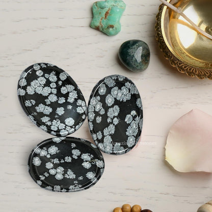 Amazing Gemstone Labradorite Thumb Worry Stone, Anxiety Stone, Healing Crystals - Piedra Crystal Fidget for Gift, Meditation, Calming, Relaxation, Stress Relief - Colors A