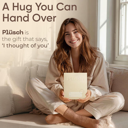 Plüsch Gift for Women – Ultra-Soft Cozy Cloud Socks in Kraft Envelope – Thoughtful Self-Care, Unique Birthday Gifts for Women