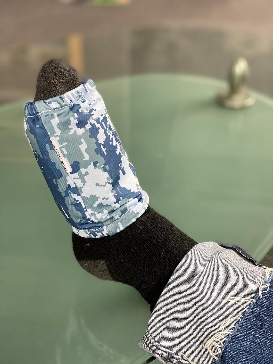 HurtSkurt® Premium Ice Therapy Sleeve – Turtle Bay Medium – Stretch-Fit Wearable Cold Compression Wrap for Knee, Leg, Elbow & Ankle Recovery, Durable, Machine Washable, Stays Cold Longer