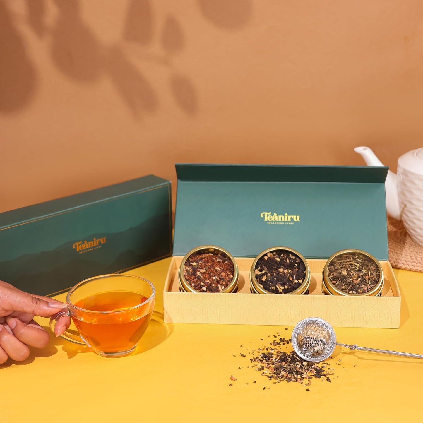 Teaniru, Grandeur Tea Collection | 3 Loose Leaf Tea Sampler | Variety Pack Assortment of Green, Herbal & Black Tea | Gluten Free & Sugar Free | Gift Set for Men & Women | Thanks Giving