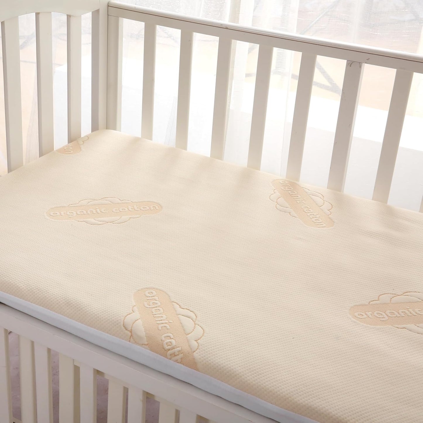 Waterproof Organic Mattress Protector Queen Size – Premium Soft Organic Cotton Surface Mattress Cover – Noiseless & Breathable 250 GSM Mattress Pad – Deep Pocket Fitted Design