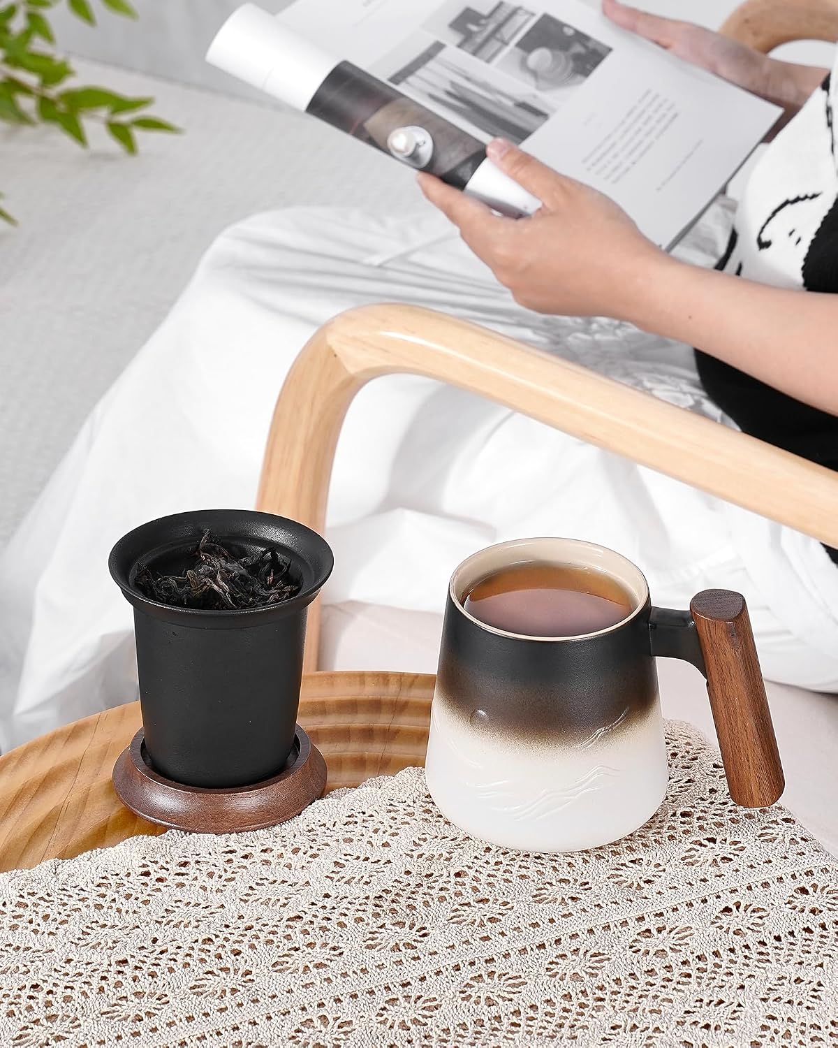 ZENS Embossed Ceramic Tea Mug with Infuser and Lid, 14.5 oz Wooden Handle, Loose Leaf Tea Steeper Cup & Strainer for Tea Lovers Gifts