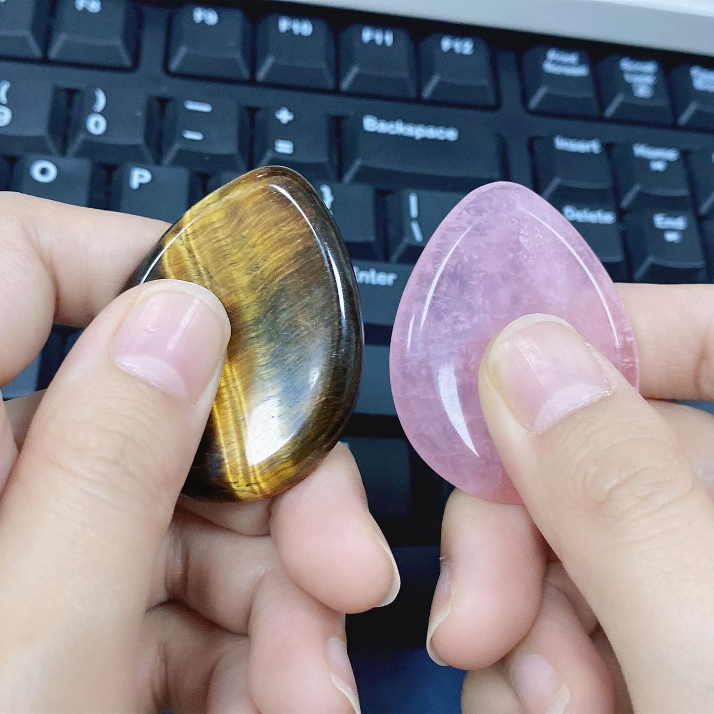 2PCS Worry Stone for Anxiety Tigers Eye Amethyst Healing Crystals Hand Thumb Stones Pocket Gemstones Meditation Accessories Oval Crystal Natural Relax Palm Stone Anxiety Relief Items Stocking Stuffers