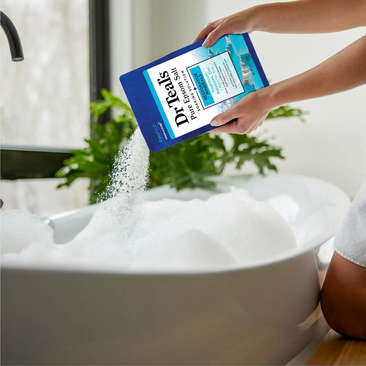 Dr Teal's Epsom Salt Magnesium Soak, Restorative Minerals with Magnesium, Potassium & Zinc, 3 lbs