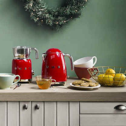 SMEG KLF03 Electric Kettle 1.7L (7 Cup), Retro Hot Water Boiler for Tea & Coffee, Fast Boiling, Auto Shut-Off, Soft Open Lid, 360° Swivel Base Countertop Kettle – Matte Champagne
