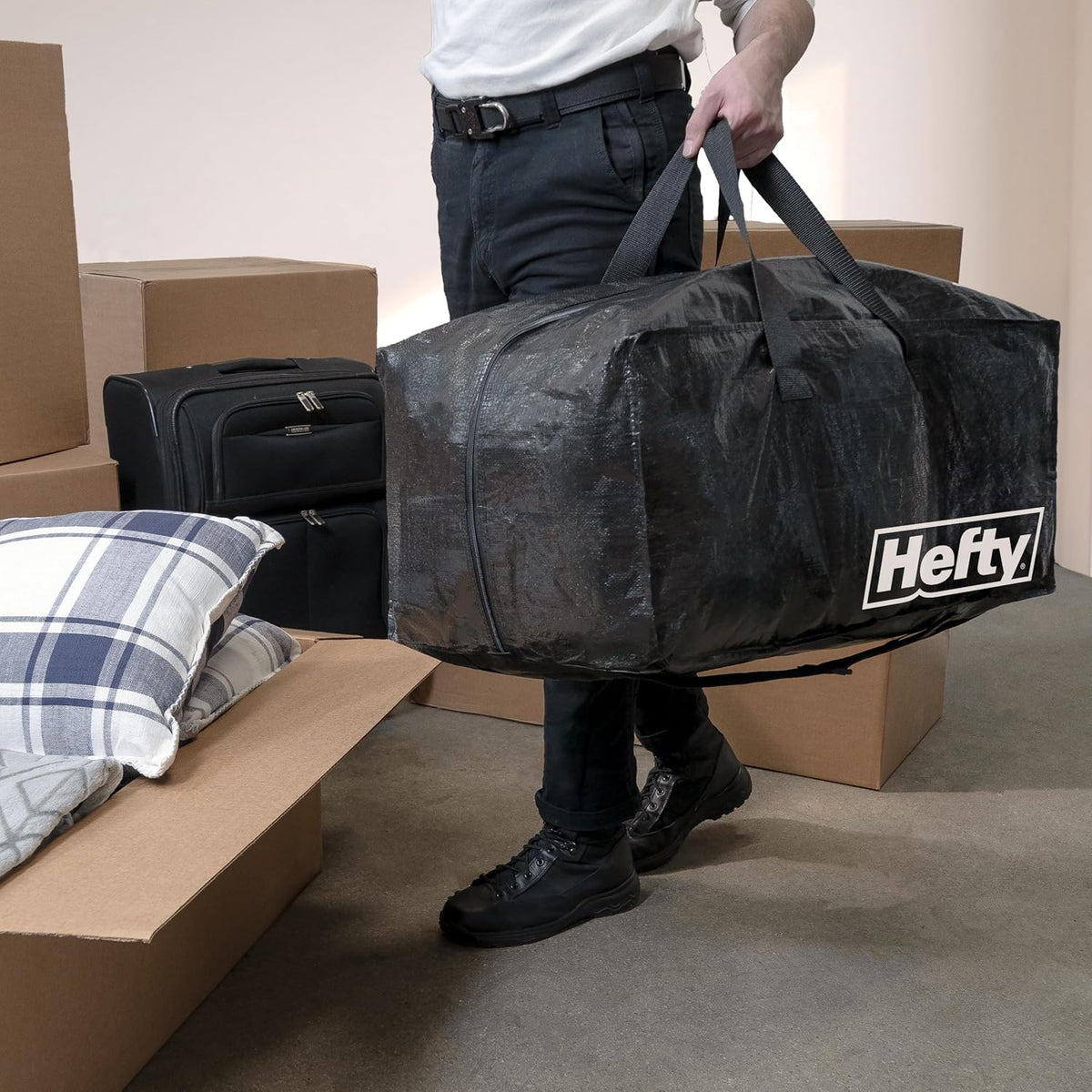 Hefty Storage Bags Extra Large Double Zipper Backpack, Heavy Duty Water Resistant Moving Totes with Shoulder Straps, Foldable Reusable Packing Organizers, (X-Large Black)