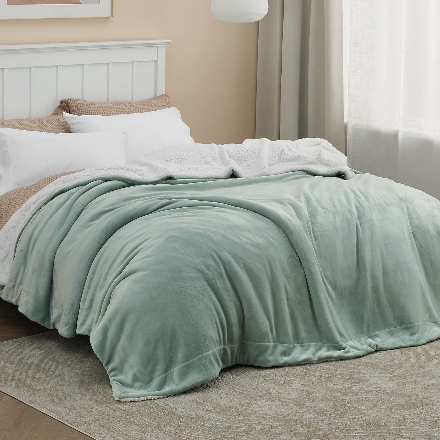 Bedsure GentleSoft Sherpa Fleece Throw Blanket for Couch, Non-Heated, Thick & Warm Cozy Blanket for Winter, Soft Fuzzy Plush Throw Gifts for Women and Men, Grey, 50x60 Inches